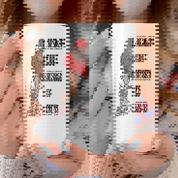 ラインマンのクォーターバックにはアメリカンフットボールにヒーローが必要 コーヒーマグ 面白い贈り物