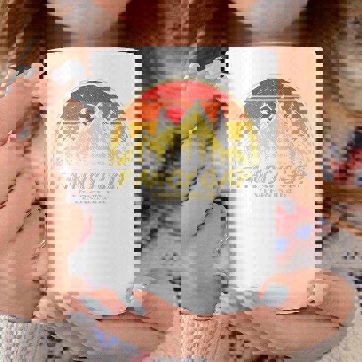 ヴィンテージ ファンシー ギャップ バージニアa 山 ハイキング お土産 コーヒーマグ 面白い贈り物