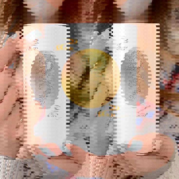月と龍 満月 龍 コーヒーマグ 面白い贈り物