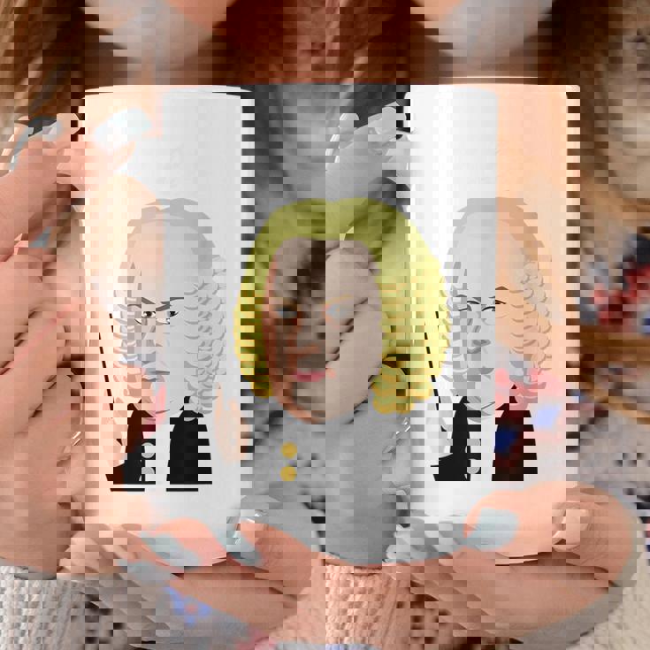 楽しい音楽コンダクターシャツ クールバッハ クラシカル音楽作曲家 コーヒーマグ 面白い贈り物