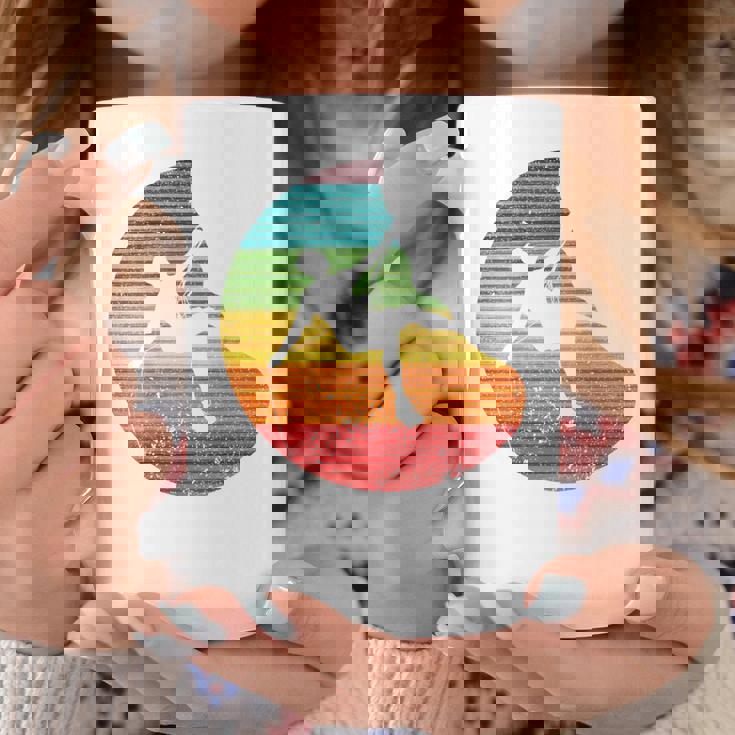 バックプリント 登山、ボルダリング、フリークライミングシルエット コーヒーマグ 面白い贈り物