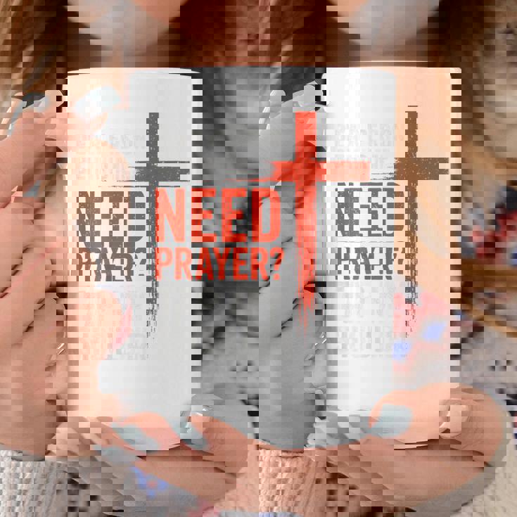 親愛なる私の後ろにいる人は祈りが必要だ、私の肩をたたいて信仰を コーヒーマグ 面白い贈り物