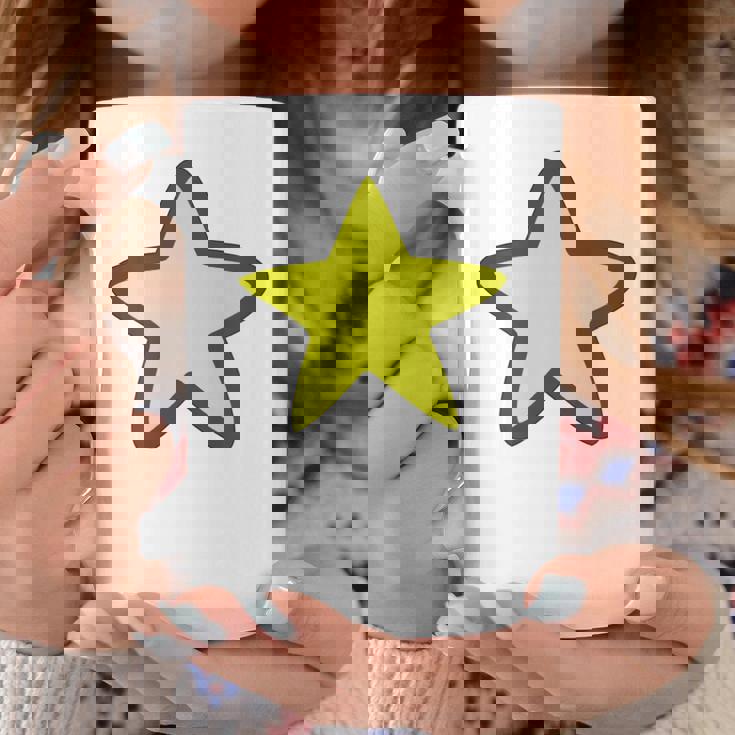 黄色い星と黒のアウトライン コーヒーマグ 面白い贈り物