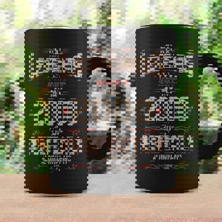 25 歳の誕生日 男性 オリジナル 5月 ヴィンテージ 2000 年 ギフト コーヒーマグ ギフトのアイデア