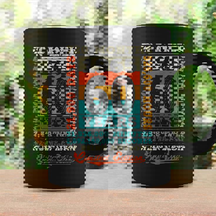 60歳の誕生日 60歳 720ヶ月 すごい生まれ 1965年 コーヒーマグ ギフトのアイデア