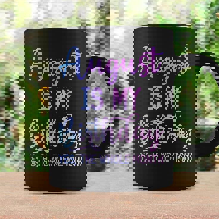 8月は私の誕生日だよおもしろい8月 コーヒーマグ ギフトのアイデア