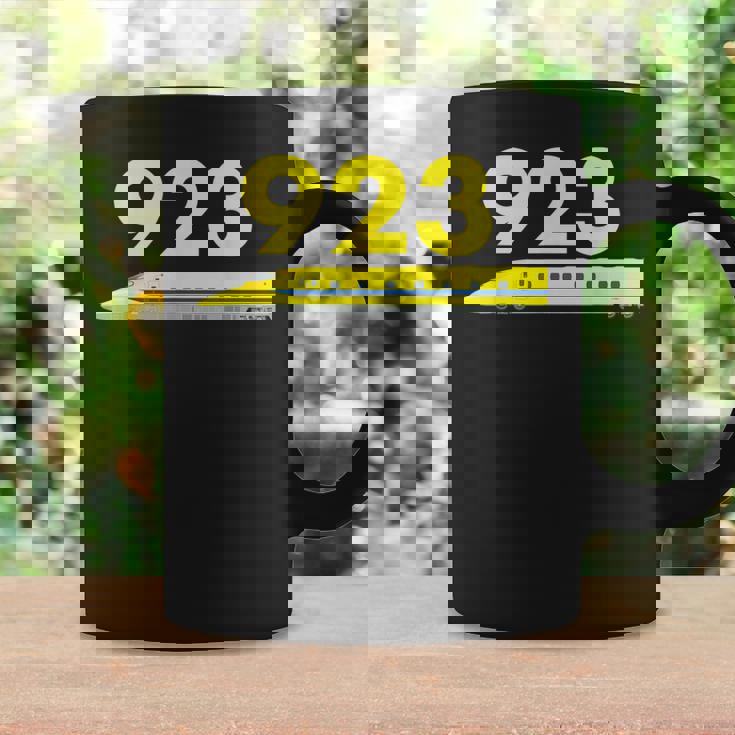 923形ドクターイエローT4 イラスト923テキスト コーヒーマグ ギフトのアイデア