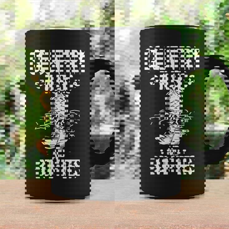 Country Music And Bonfire ウエスタンカントリーラインダンスブーツ コーヒーマグ ギフトのアイデア