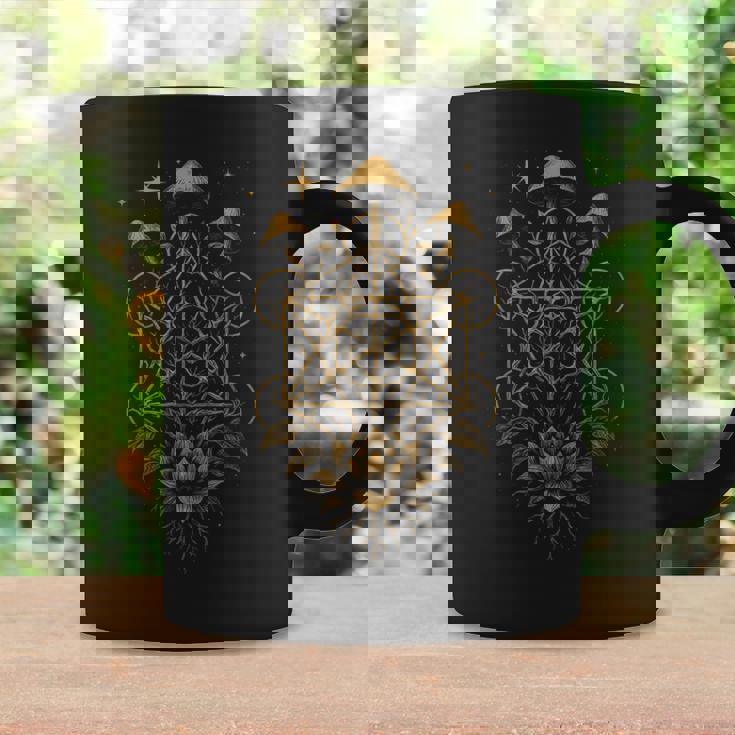 Hongos Flor Geometríaagrado Bosque Raíces Estrellas Taza de café Ideas de regalos