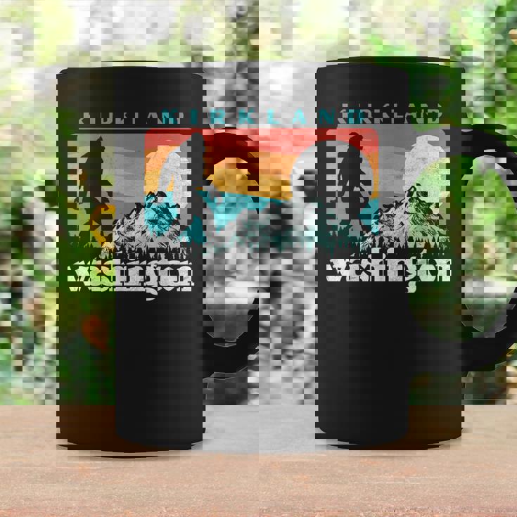 Kirkland Washington Retro 80S Bigfoot コーヒーマグ ギフトのアイデア