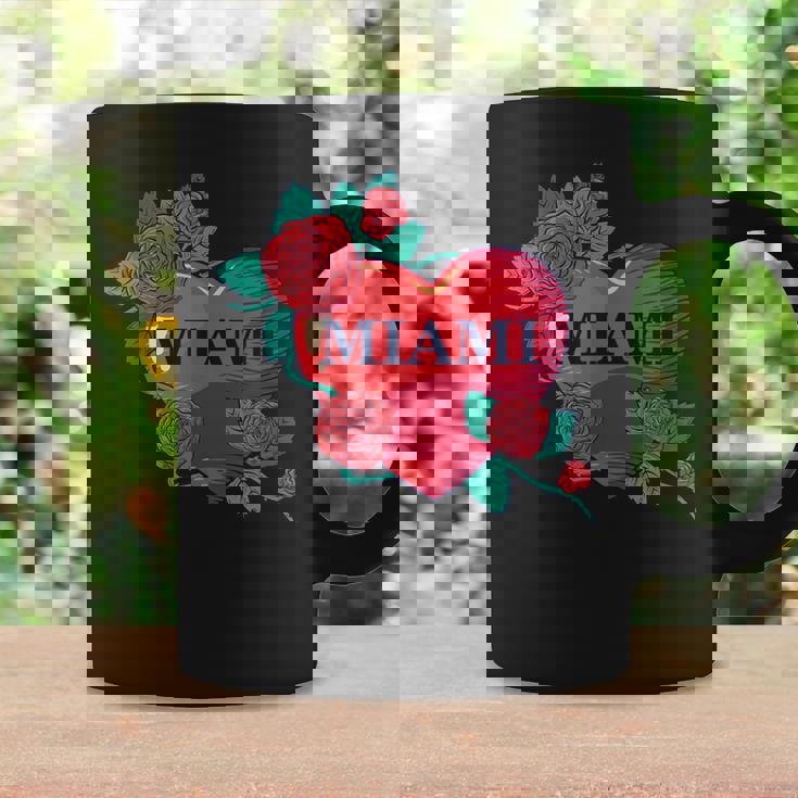 I Love Miami Miami Love Heart & Roses Illustration Graphic コーヒーマグ ギフトのアイデア