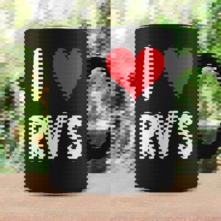 I Love Rv のレクリエーションビークル キャンプ キャンピングカー 旅行 旅行 コーヒーマグ ギフトのアイデア