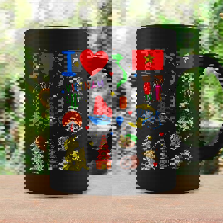 I Loveietnam手描き ベトナムのランドマーク、旗、地図 コーヒーマグ ギフトのアイデア