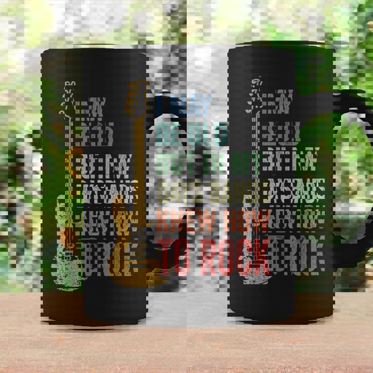 I May Be Old クールバンド レトロギター フェンダー ロックンロール コーヒーマグ ギフトのアイデア