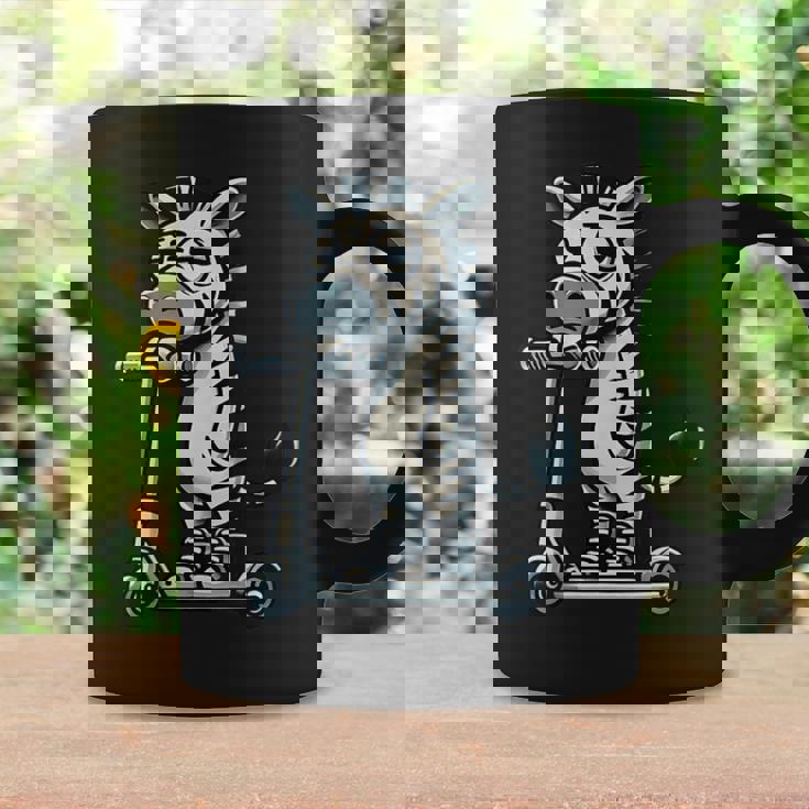 Patinete Grumpy Zebra Riding Cuello Taza de café Ideas de regalos