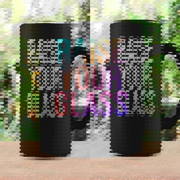 Raise Your Glass Pink Cheers Party コーヒーマグ ギフトのアイデア