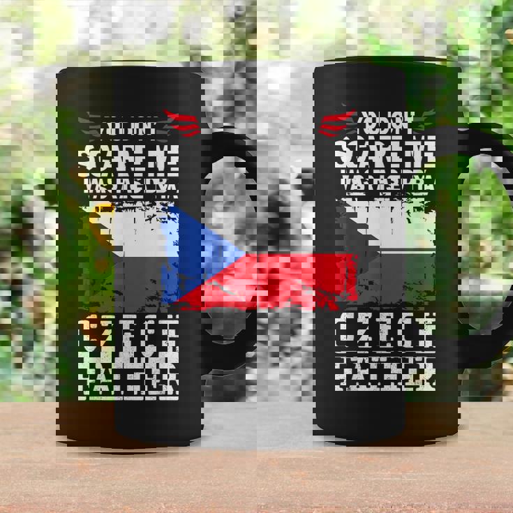 Raised By A Czech Father Father's Day Czech Republic Flag コーヒーマグ ギフトのアイデア