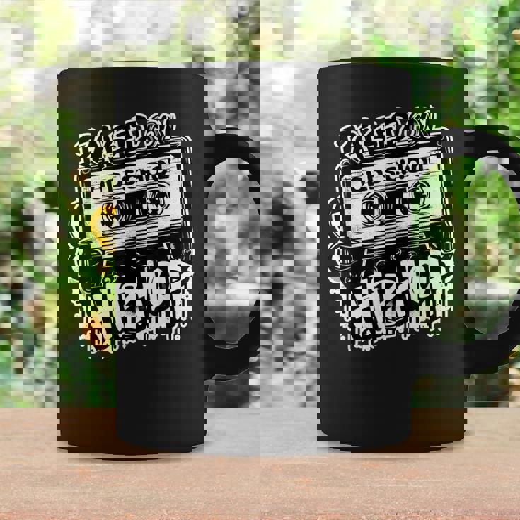 Raised On Oldchool Hip Hop レトロ ラップ カセット 80 90 コーヒーマグ ギフトのアイデア