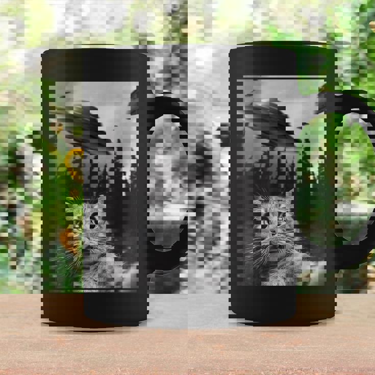 Ufo と面白い猫のセルフィー コーヒーマグ ギフトのアイデア