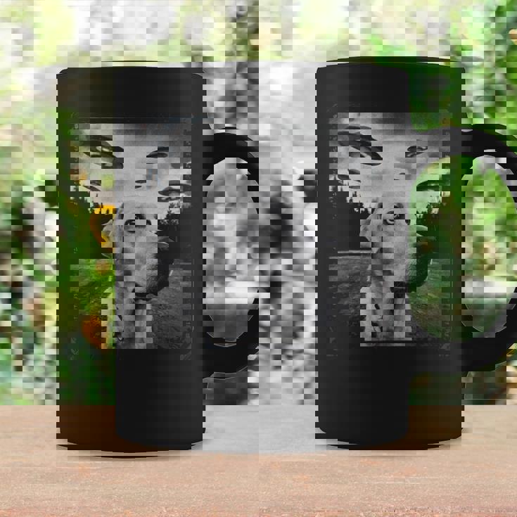 Ufo 遭遇 黄色 実験犬 自撮り 写真 エイリアンの侵略 コーヒーマグ ギフトのアイデア