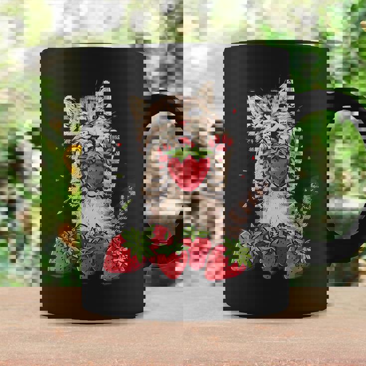 いちご 猫 いちご フルーツ ネコ アニマル プリント 図面 コーヒーマグ ギフトのアイデア