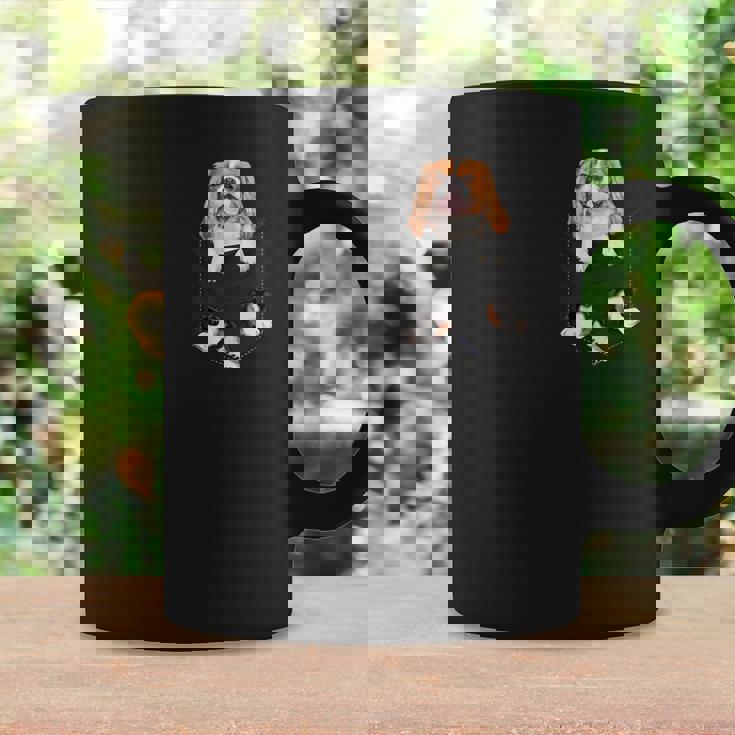 おかしなキャバリア王チャールズ・スパニエルがあなたのポケットに。 コーヒーマグ ギフトのアイデア