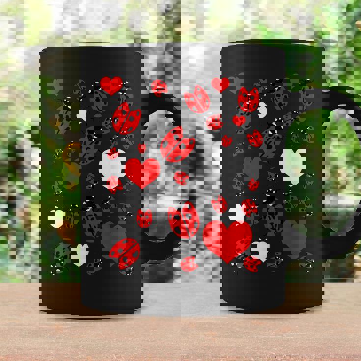 かわいいてんとう虫とハートのてんとう虫柄 コーヒーマグ ギフトのアイデア