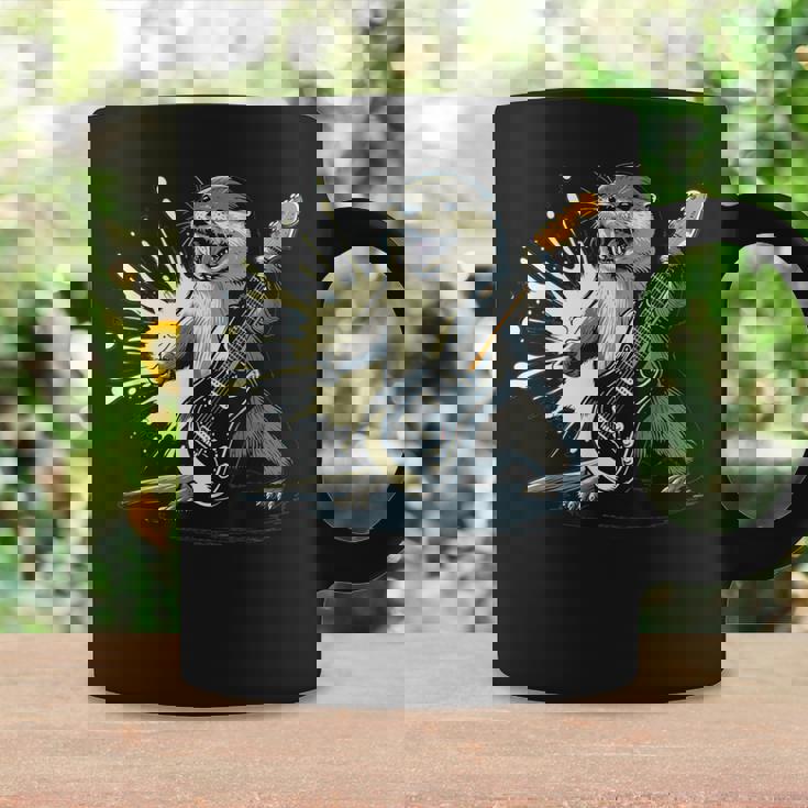 かわいいカワウソの顔のコスチューム エレキギター付き 音楽ファン向け コーヒーマグ ギフトのアイデア