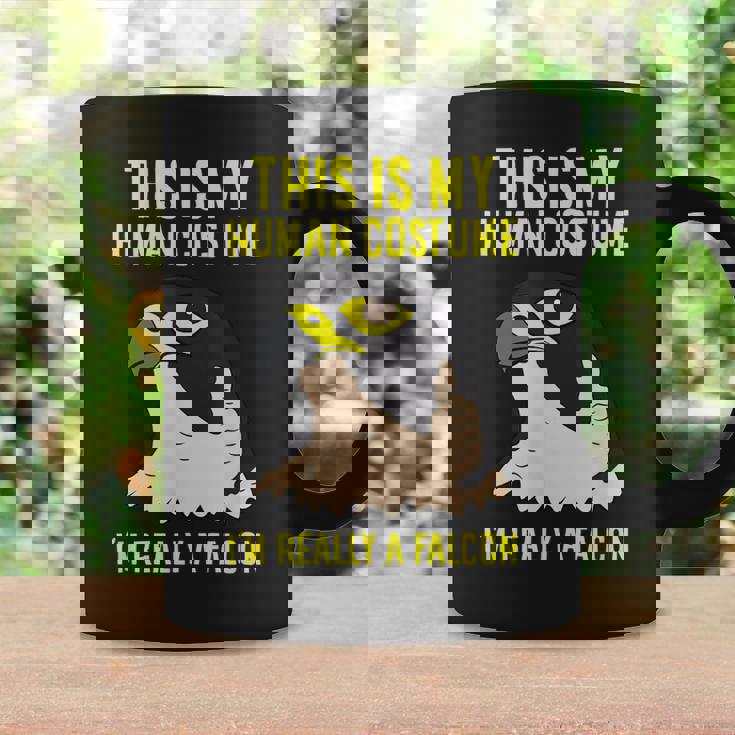 これは私の人間のコスチュームです私は本当にハヤブサ鳥です コーヒーマグ ギフトのアイデア