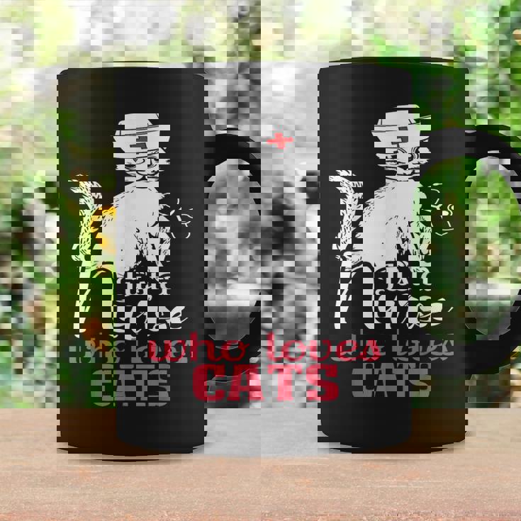 ただの猫好きナースおもしろいネコナース コーヒーマグ ギフトのアイデア