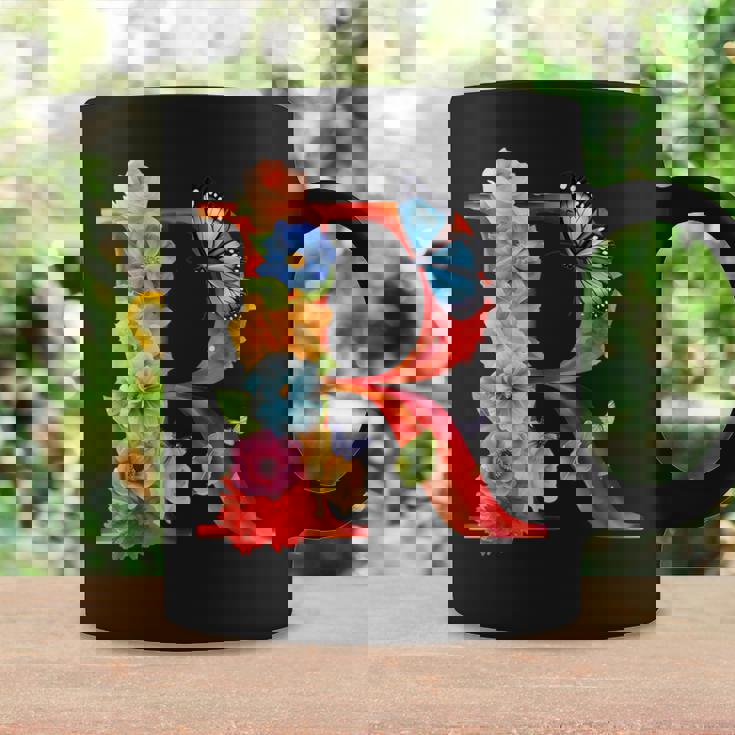イニシャル R アルファベット バタフライ ローズ 花 水彩 モノグラム コーヒーマグ ギフトのアイデア
