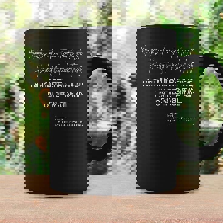 インビクタスの詩 私は自分の運命の支配者である インスピレーション コーヒーマグ ギフトのアイデア