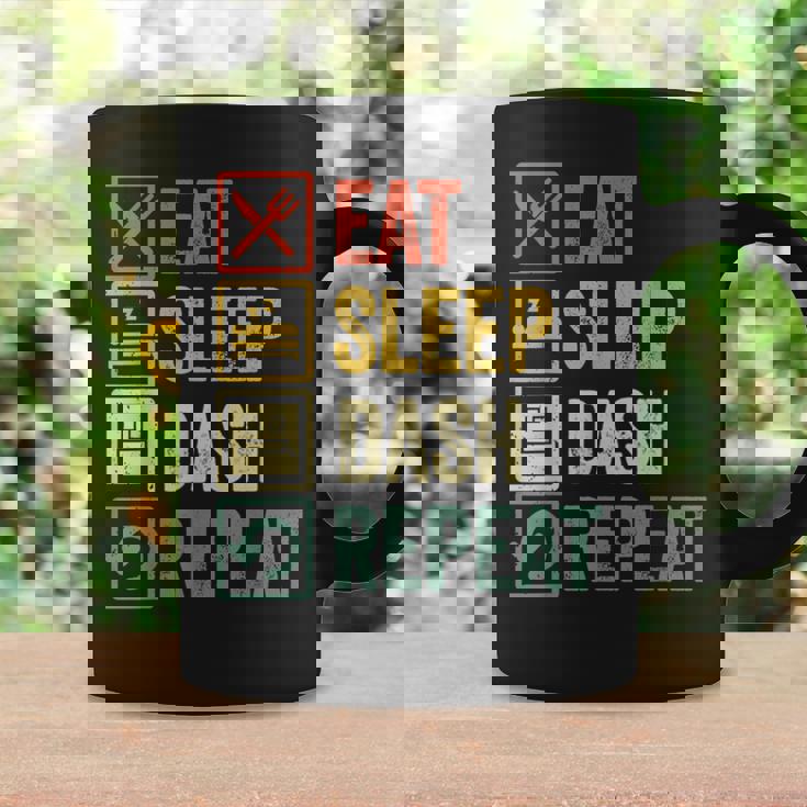 イートスリープダッシュリピートビデオゲームジオメトリビデオゲーマー コーヒーマグ ギフトのアイデア