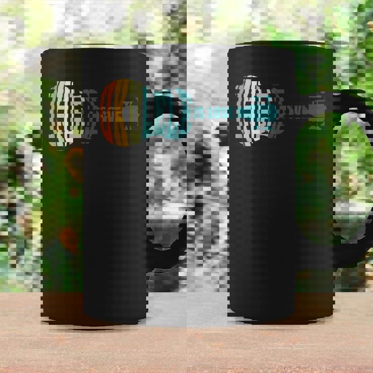 ウクレレ・イズ・ラブ アコースティック ハワイアン ミュージシャン ウクレレ アロハ ギター コーヒーマグ ギフトのアイデア