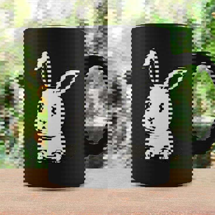 ウサギの穴から出てトラブルに巻き込まれる コーヒーマグ ギフトのアイデア