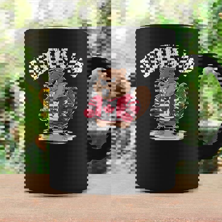 エルボーズ アップ ホッケー ビーバー カナダ人 誇り高き北 強くて自由 コーヒーマグ ギフトのアイデア