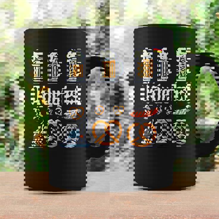 オクトーバーフェストをモチーフにしたビールジョッキ、ヴィースンのプレッツェル コーヒーマグ ギフトのアイデア