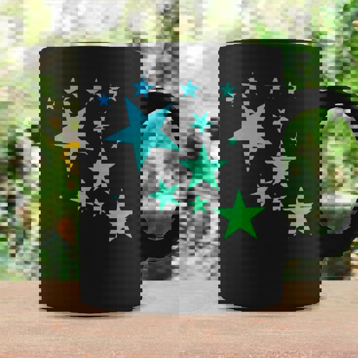 カラフルなグリーンブルーの星、星柄デザイン。 コーヒーマグ ギフトのアイデア
