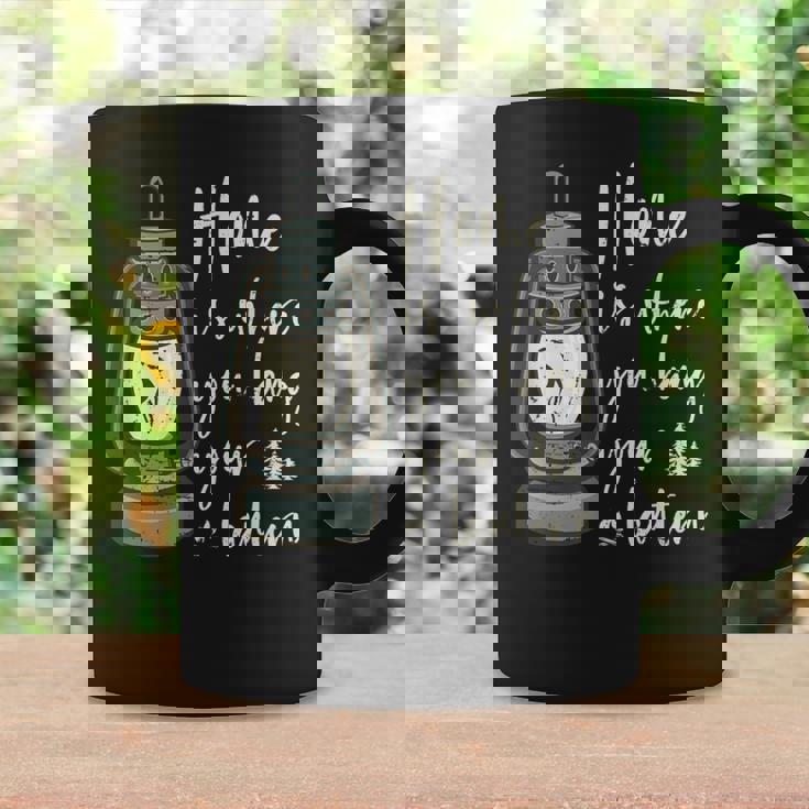 キャンプランタン 面白いキャンプ アウトドア用 ビンテージ コーヒーマグ ギフトのアイデア