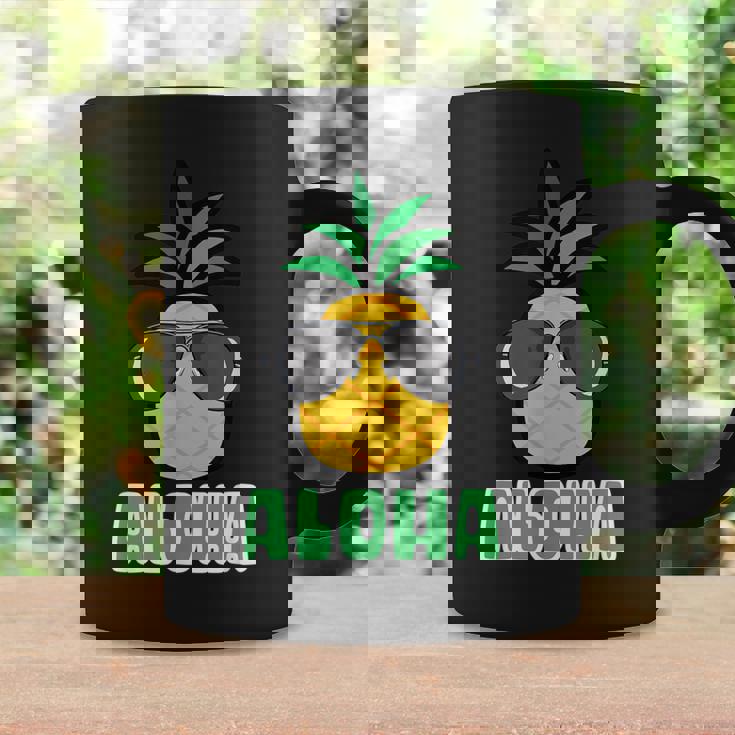 キュートなアロハパイナップルサングラス ハワイアンティキ コーヒーマグ ギフトのアイデア
