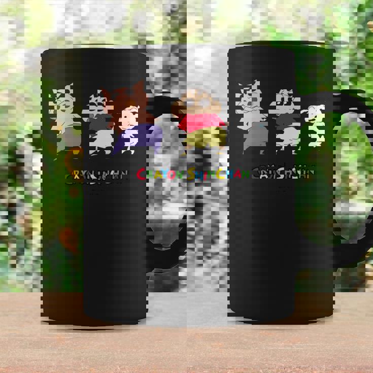 クレヨンしんちゃん 振り向き「ぶりぶり＆しんちゃん＆シロ」 長袖tシャツ コーヒーマグ ギフトのアイデア