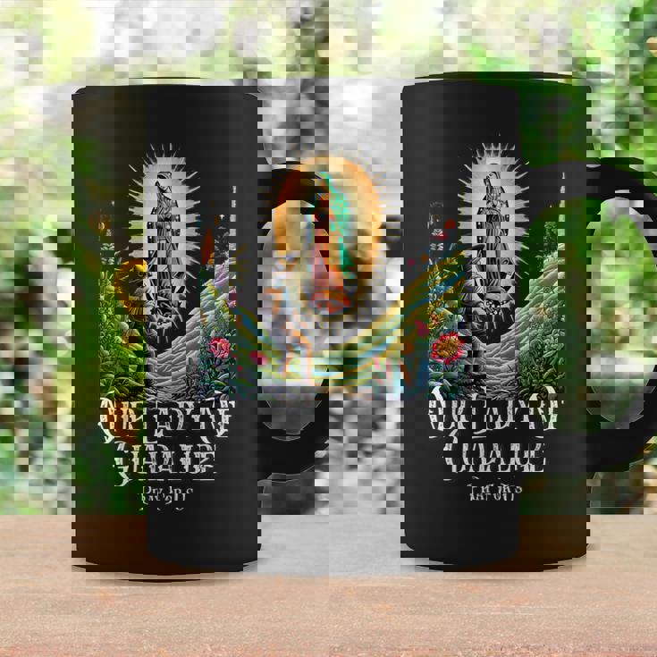 グアダルーペの聖母マリアカトリック コーヒーマグ ギフトのアイデア