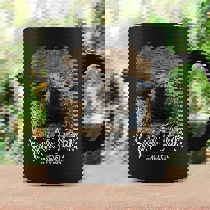 コモド島 インドネシア レトロポスターコモドドラゴン コーヒーマグ ギフトのアイデア