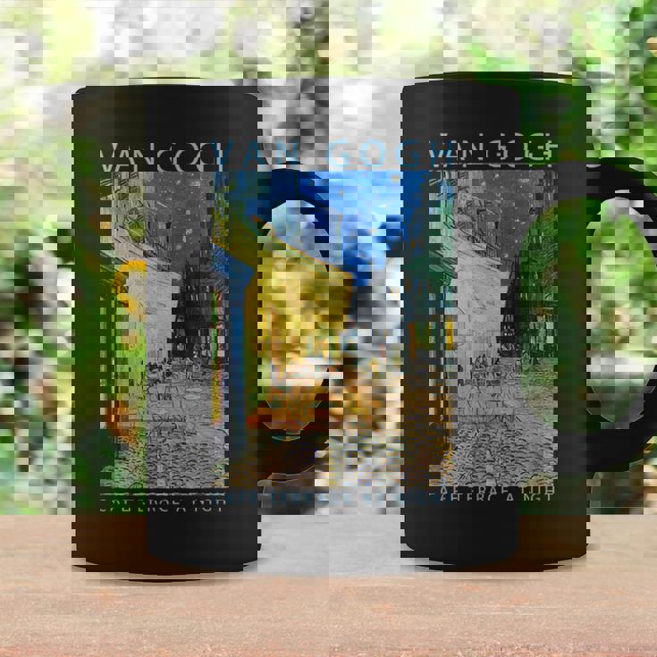 ゴッホ 面白いtシャツ アート 夜のカフェテラス 印象派 絵画 メンズ レディース 面白い 服 美術 油彩画 コーヒーマグ ギフトのアイデア