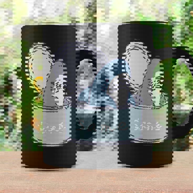 サメの缶詰め コーヒーマグ ギフトのアイデア