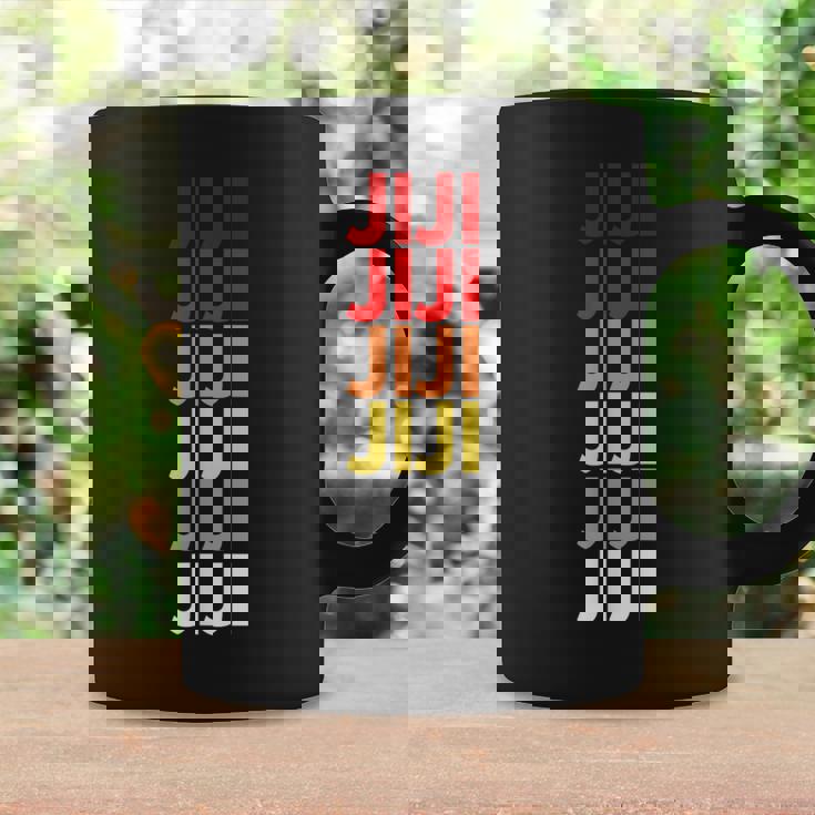 ジジのおじいちゃんが日本語でジジにちなんだカラフルな名前 コーヒーマグ ギフトのアイデア