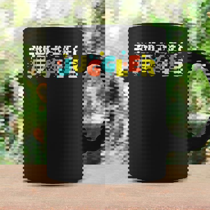 ジャグラーであることを誇りに思う コーヒーマグ ギフトのアイデア