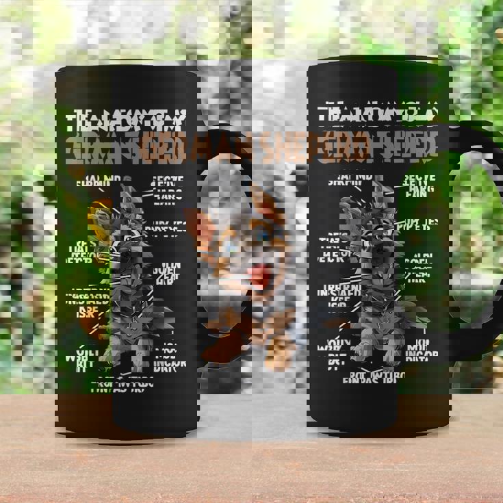 ジャーマン シェパードの犬の散歩犬愛好家のジャーマン シェパード コーヒーマグ ギフトのアイデア