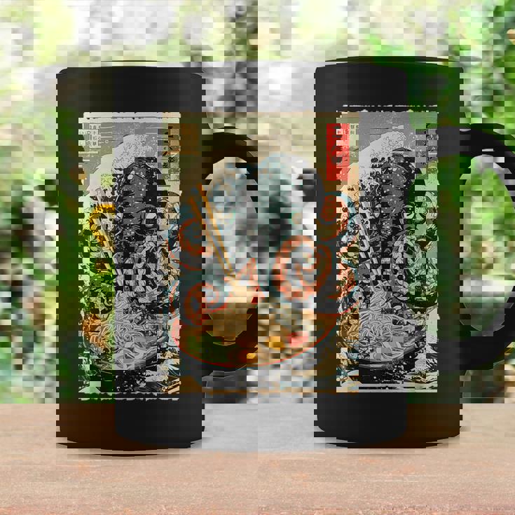 タコを食べる ラーメン 麺 和 漫画 アニメ 浮世絵 コーヒーマグ ギフトのアイデア