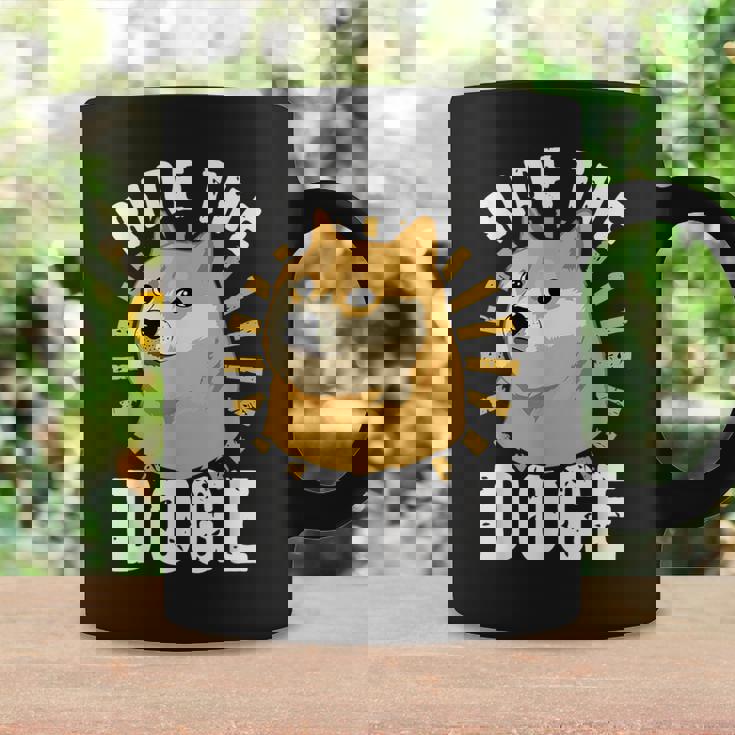 ドージコイン クリプト ライド ザ ドージ 面白い Memecoin コーヒーマグ ギフトのアイデア